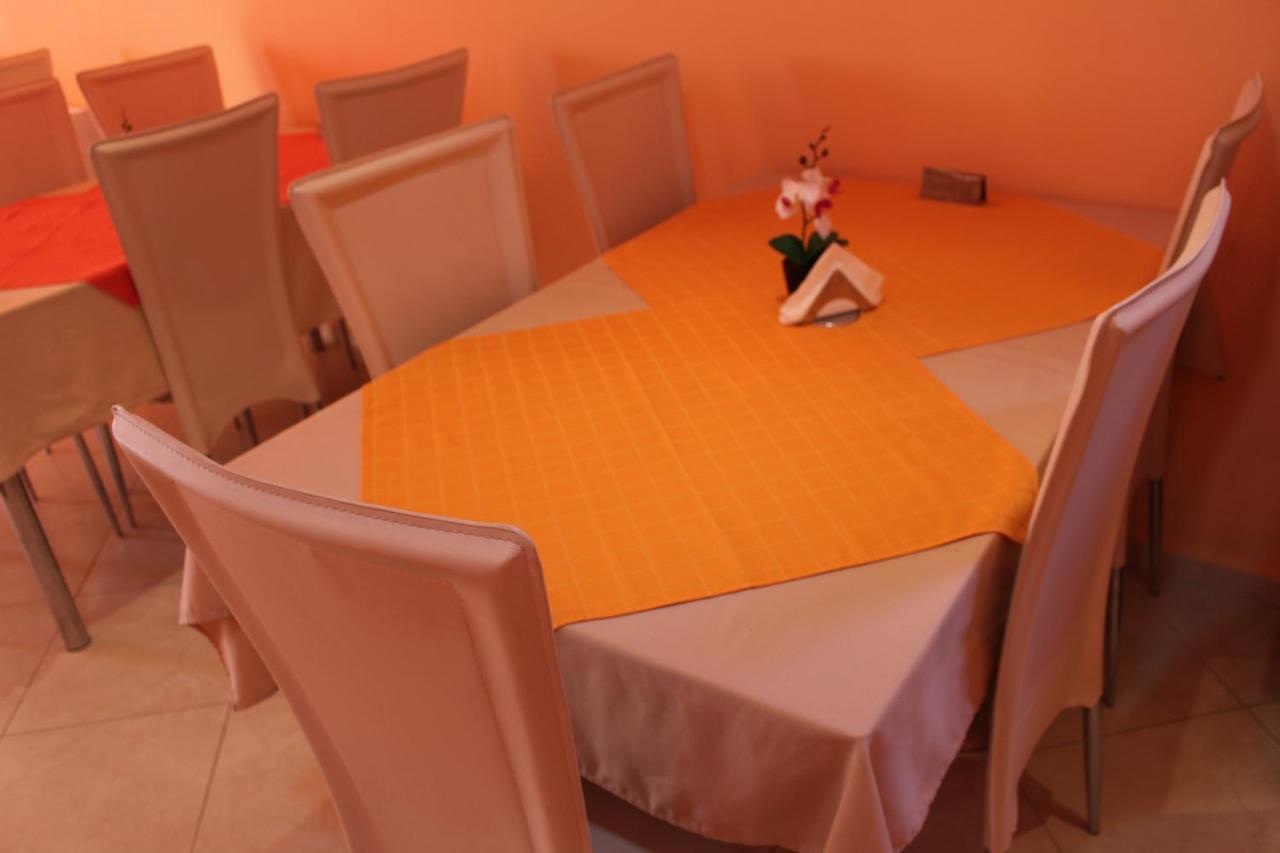 Hotel Dalia เนเซบาร์ ภายนอก รูปภาพ